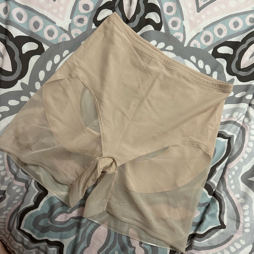 Body shaper